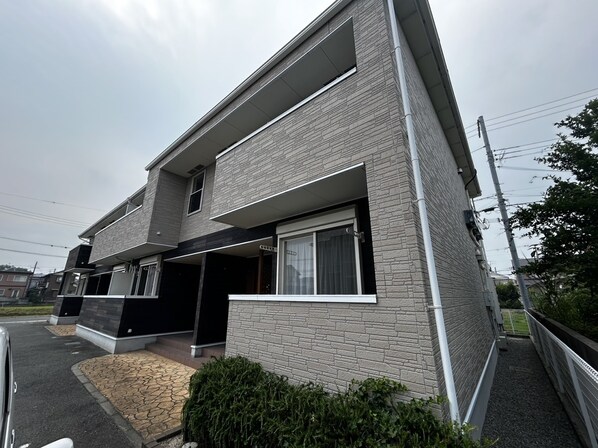 フォルストⅠの物件外観写真